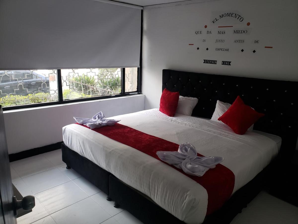 Aw Hotel American Travel โบโกตา ภายนอก รูปภาพ
