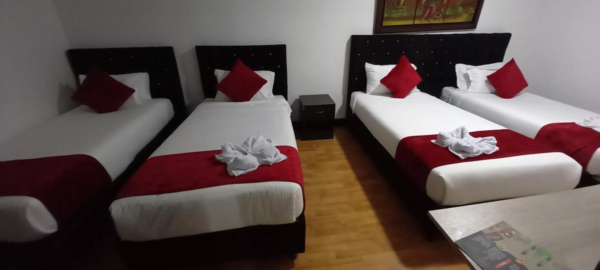 Aw Hotel American Travel โบโกตา ภายนอก รูปภาพ
